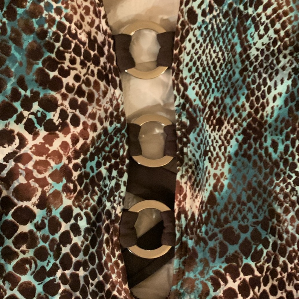 🎉2X HOST PICK🎉 La Blanca Snakeprint 3-Ring Detail One Piece Swimsuit - Picture 3 of 6